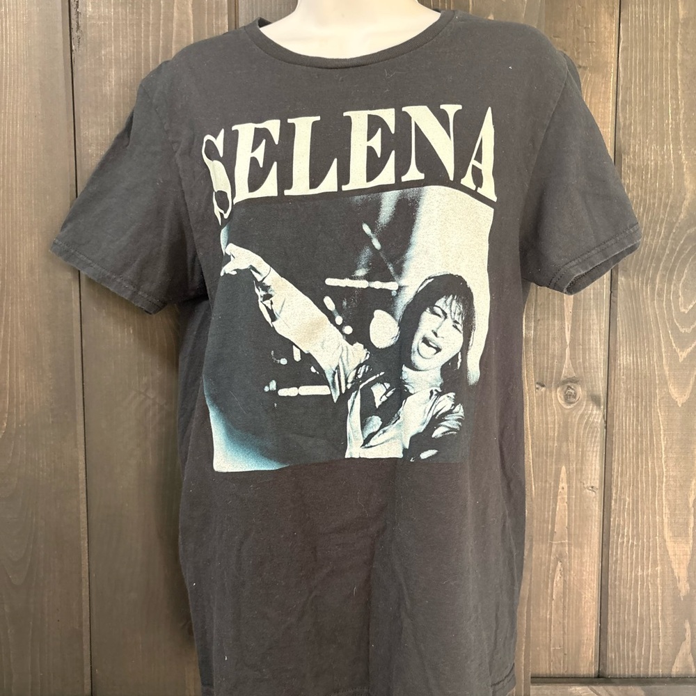 Black Graphic T-Shirt with Selena Print medium